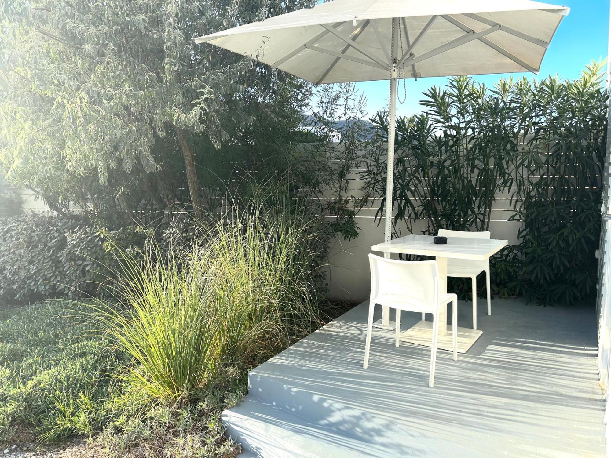 Relux Ios Hotel Exterior photo