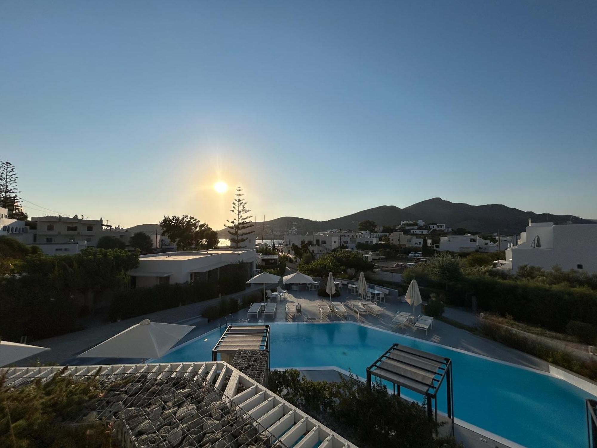Relux Ios Hotel Exterior photo